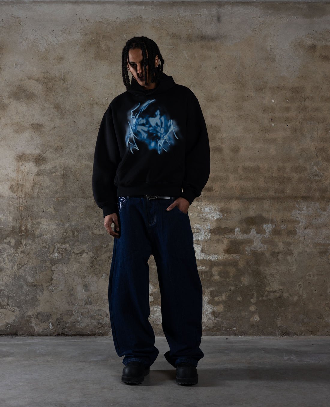 Davril Supply Silenty Hoodie (3) Davril Supply Silenty Hoodie (3)