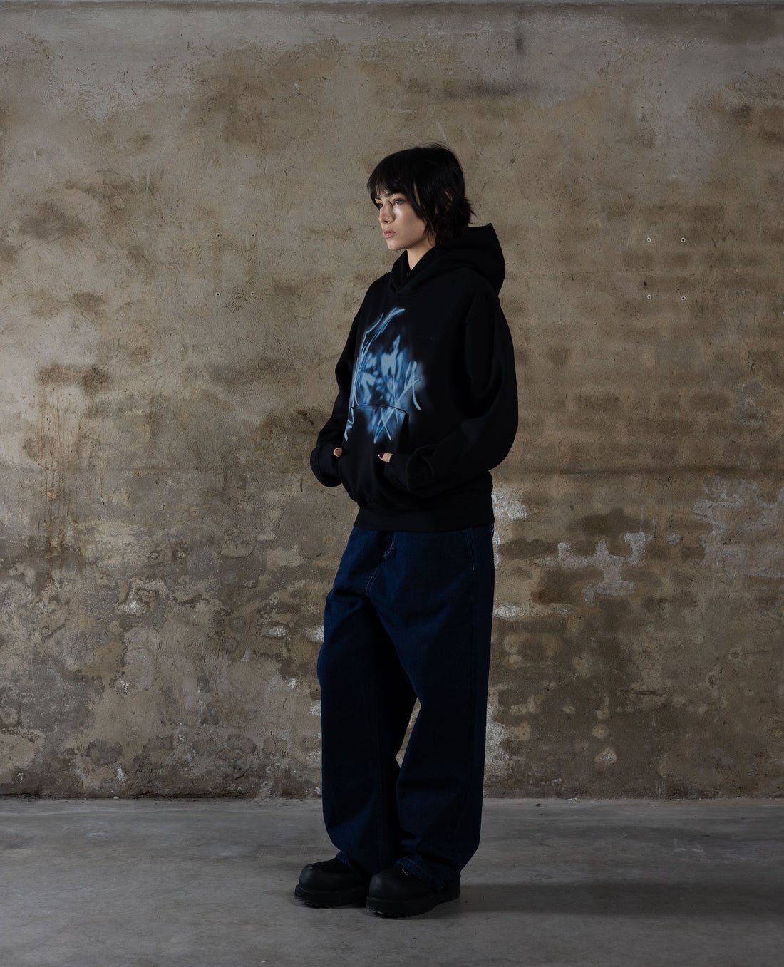 Davril Supply Silenty Hoodie (4) Davril Supply Silenty Hoodie (4)